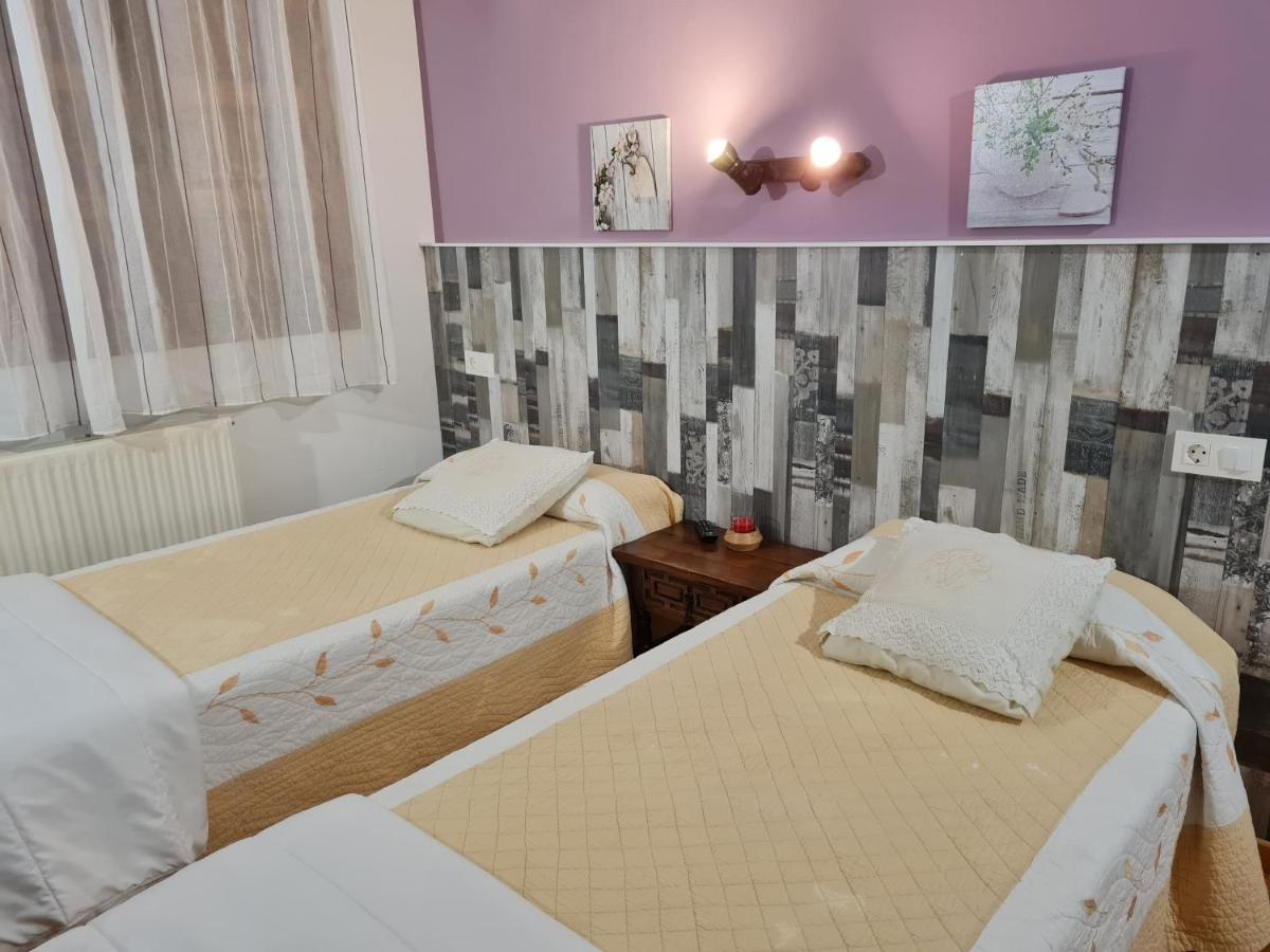 Restaurante Hotel Rural Papasol アタプエルカ エクステリア 写真